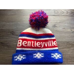 Bentleyville Winter Pom Beanie Hat Snowflake Red White Blue‎ Holiday Souvenir